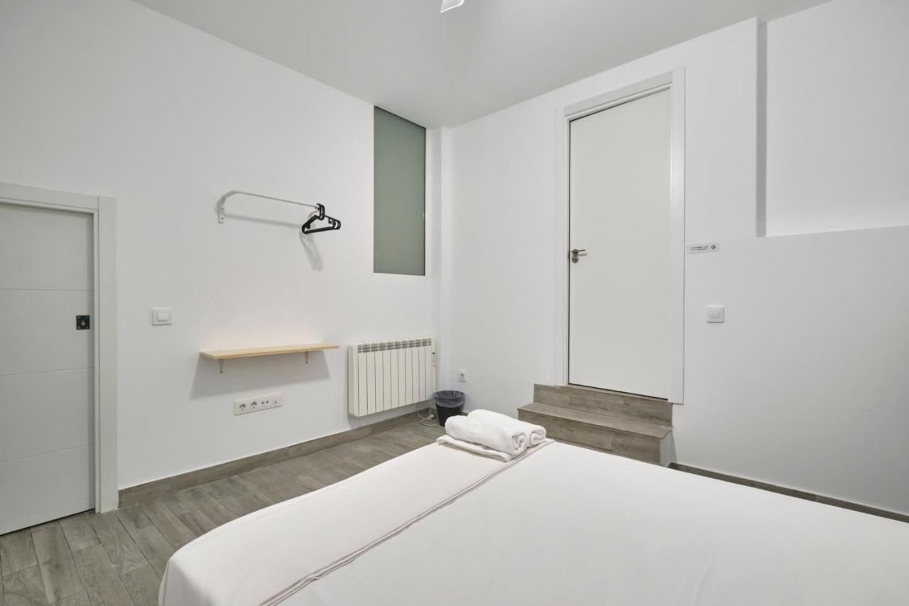 Nunez De Arce Habitaciones Madrid Bagian luar foto