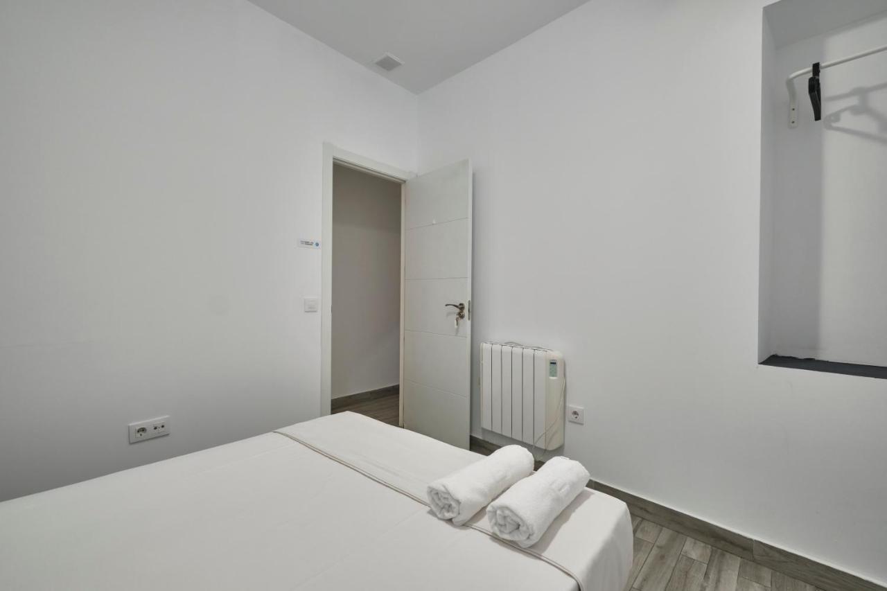 Nunez De Arce Habitaciones Madrid Bagian luar foto