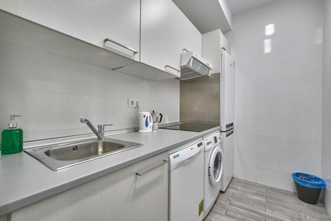 Nunez De Arce Habitaciones Madrid Bagian luar foto